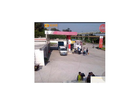 7887广东市区加油站，加油机2台，营业额7万一天，需找合作伙伴，能提高营业额，从提高的营业额中分成！具体面议！面积可以扩建！