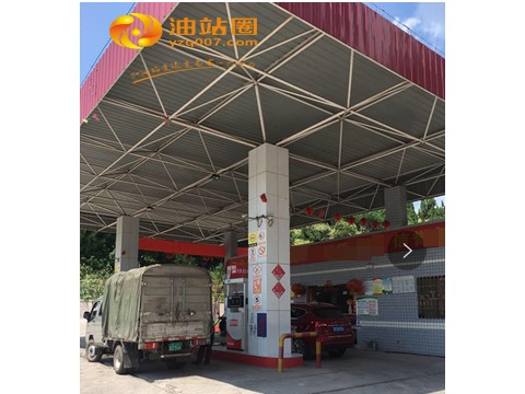 7889重庆加油站出售，省道，马上改国道，镇上面积3亩，加油机2台，4枪，附近旅游区，营业额2-3万，出售报价500万！ 微信阿兴398969218！一手信息，本地老板会员免费！