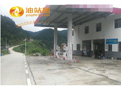 791110安徽合肥县镇加油站，附近旅游景点，两个新修省道交汇处，加油机2台，营业1-2万，出售报价500万！一手信息，本地老板会员免费！