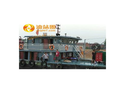 71091江西九江流动油船出售，2000方，150管道，手续齐全 ，因本人在广州中山发展，没空管，月销1000-2000吨柴油。报售1500万。  2017最新加油站一手信息，本地老板会员免费！www