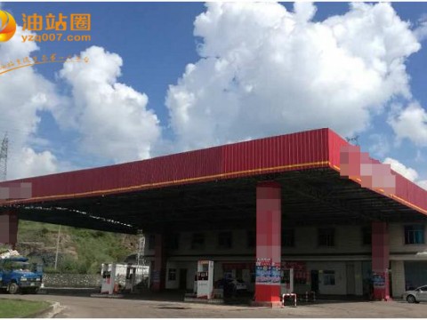 710102云南曲靖镇加油站出售，面积4600平方米，加油机6台，手续齐全，营业额10000左右，价格看完站详谈。   2017最新加油站一手信息，本地老板会员免费！www.yzq007.com油站圈